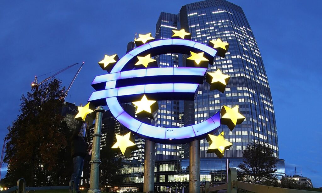 Πιθανή η αύξηση των επιτοκίων της ΕΚΤ τον Ιούνιο
